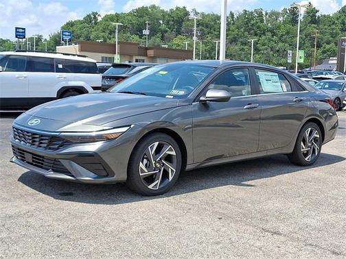 2025 Hyundai ELANTRA Limited