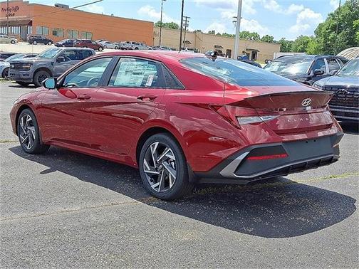 2025 Hyundai ELANTRA Sport
