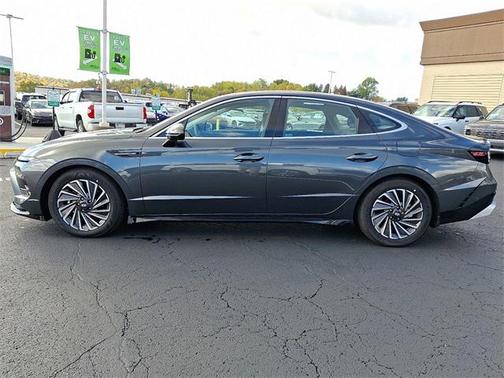2025 Hyundai SONATA Hybrid Limited