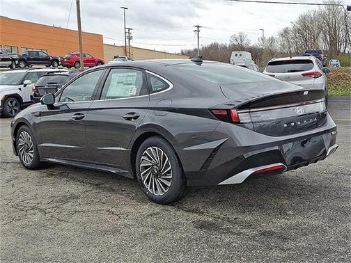 2025 Hyundai SONATA Hybrid Limited
