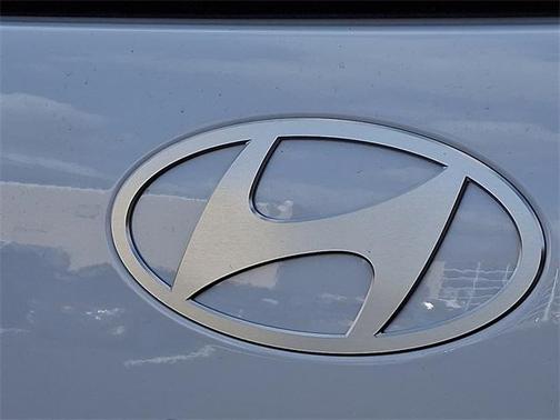 2026 Hyundai SANTA FE HEV SEL Premium