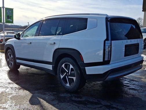 2026 Hyundai IONIQ 9 SE