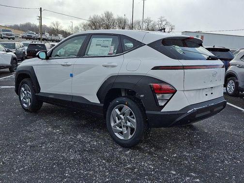 2026 Hyundai KONA SE