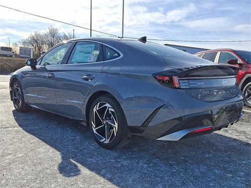 2026 Hyundai SONATA SEL