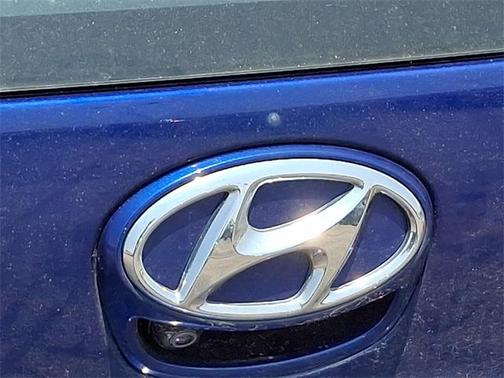 2019 Hyundai IONIQ Plug-In Hybrid Base