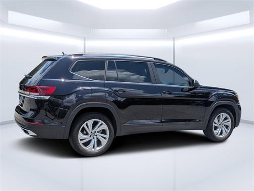 2023 Volkswagen Atlas 2.0T SE w/ Technology