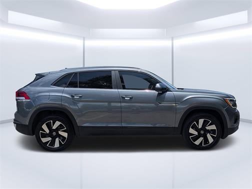 2024 Volkswagen Atlas Cross Sport 2.0T SE w/ Technology