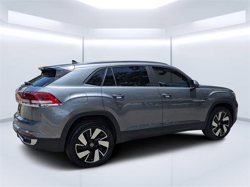 2024 Volkswagen Atlas Cross Sport 2.0T SE w/ Technology