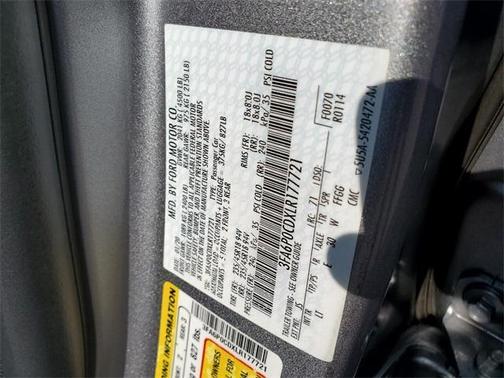 Photo 5 of 39 of 2020 Ford Fusion SEL