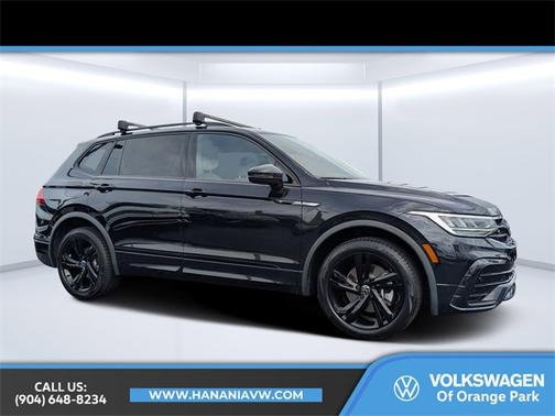 2023 Volkswagen Tiguan 2.0T SE R-Line Black