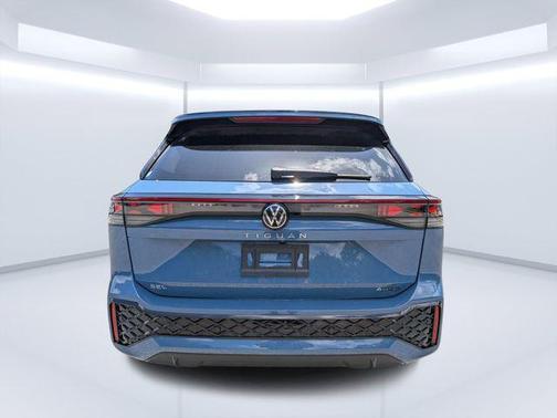 Monterey Blue Pearl 2025 Volkswagen Tiguan 2.0T SEL R-Line 4MOTION