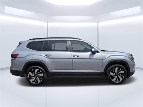 2024 Volkswagen Atlas 2.0T SE w/ Technology