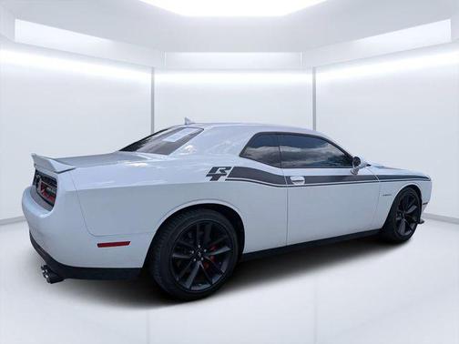 White Knuckle Clearcoat 2022 Dodge Challenger R/T