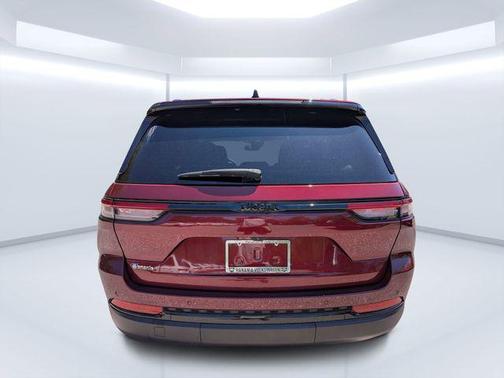 Velvet Red Pearlcoat 2024 Jeep Grand Cherokee Altitude