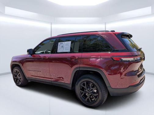 Velvet Red Pearlcoat 2024 Jeep Grand Cherokee Altitude