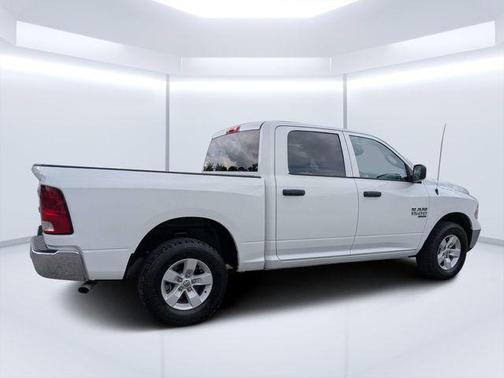 Bright White Clearcoat 2023 RAM 1500 Classic SLT
