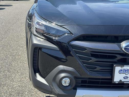 Crystal Black Silica 2023 Subaru Outback Limited XT