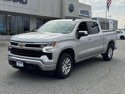 Silver Ice Metallic 2022 Chevrolet Silverado 1500 LT