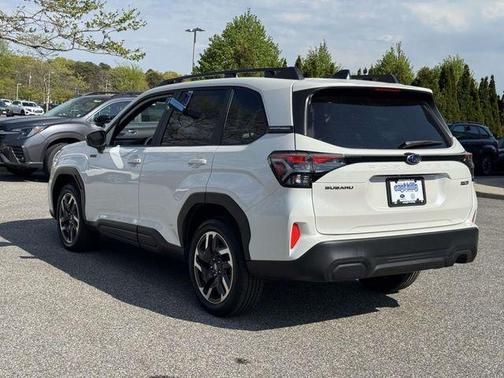 Crystal White Pearl 2025 Subaru Forester Hybrid