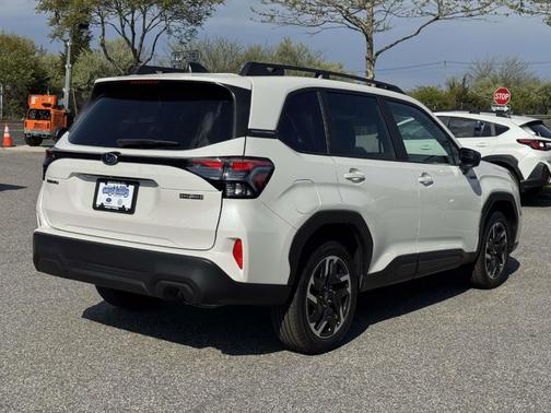 Crystal White Pearl 2025 Subaru Forester Hybrid
