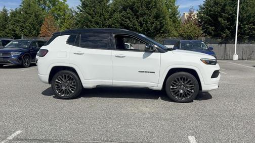 Bright White Clearcoat 2023 Jeep Compass Limited