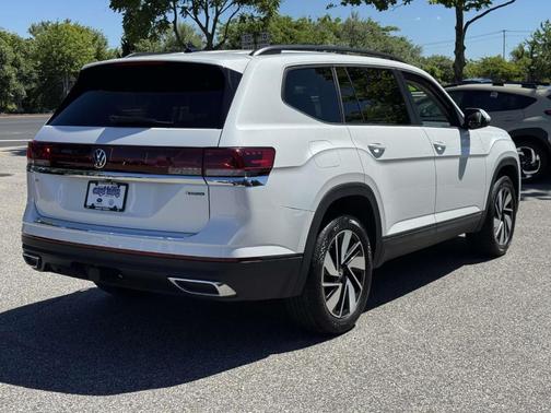 Opal White Pearl 2026 Volkswagen Atlas 2.0T SE W/TECHNOLOGY