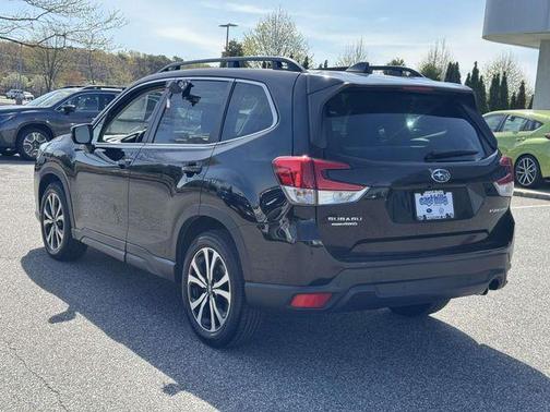 Crystal Black Silica 2023 Subaru Forester Limited