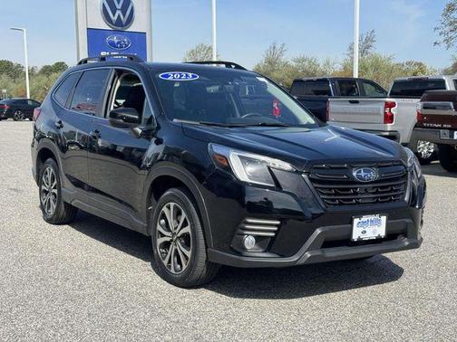 Crystal Black Silica 2023 Subaru Forester Limited