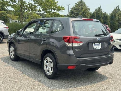 Magnetite Gray Metallic 2024 Subaru Forester