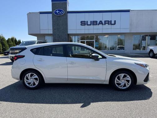 2024 Subaru Impreza Base