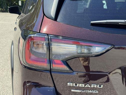 Crystal White Pearl 2024 Subaru Outback Touring XT