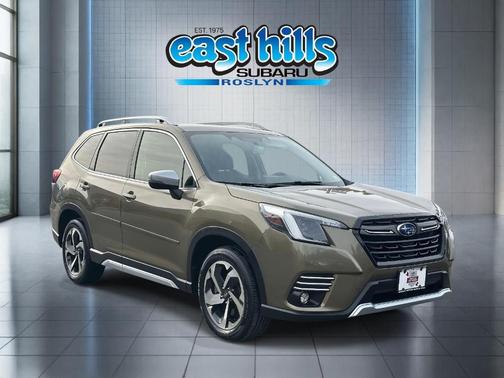 Autumn Green Metallic 2023 Subaru Forester 2.5i Touring