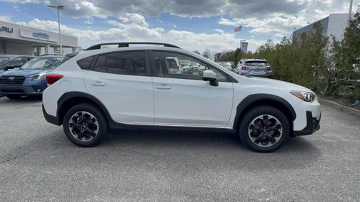 Crystal White Pearl 2023 Subaru Crosstrek Premium