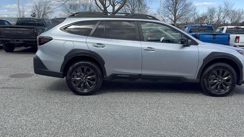 Ice Silver Metallic 2025 Subaru Outback Onyx Edition XT