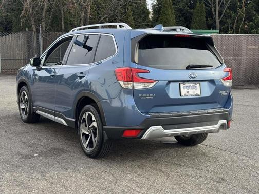 2023 Subaru Forester Touring