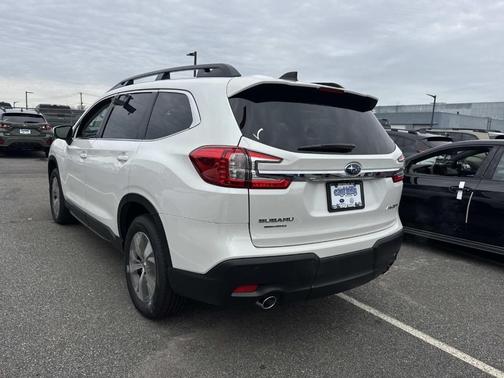 Crystal White Pearl 2025 Subaru Ascent Premium