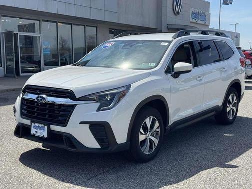 Crystal White Pearl 2025 Subaru Ascent Premium