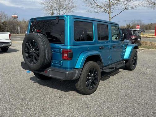 Pearlcoat 2024 Jeep Wrangler 4xe Sahara