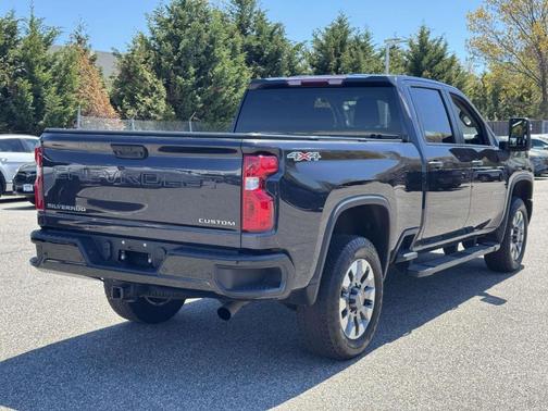 Dark Ash Metallic 2024 Chevrolet Silverado 2500 Custom