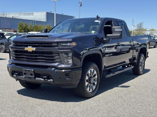 Dark Ash Metallic 2024 Chevrolet Silverado 2500 Custom