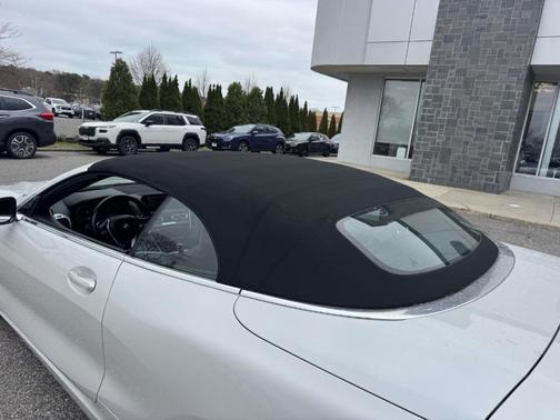 Mineral White Metallic 2020 BMW 840 i