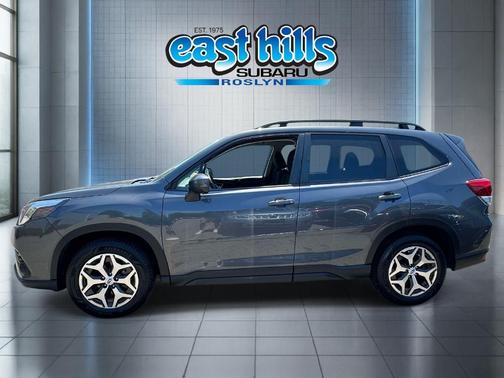Magnetite Gray Metallic 2024 Subaru Forester Premium