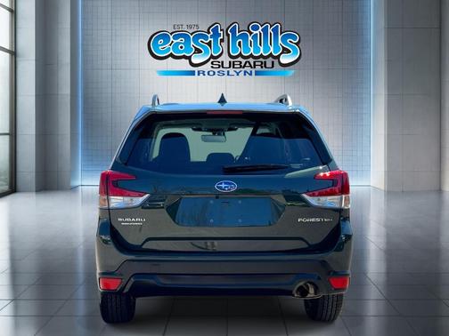 Cascade Green Silica 2023 Subaru Forester Premium