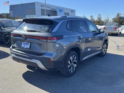 Platinum Gray Metallic 2025 Volkswagen Tiguan 2.0T S