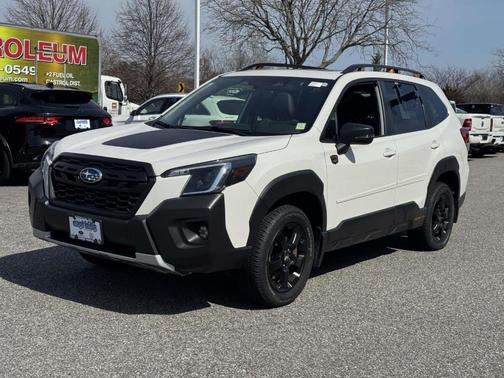 Crystal White Pearl 2023 Subaru Forester Wilderness