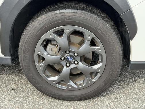 Crystal White Pearl 2023 Subaru Crosstrek Sport
