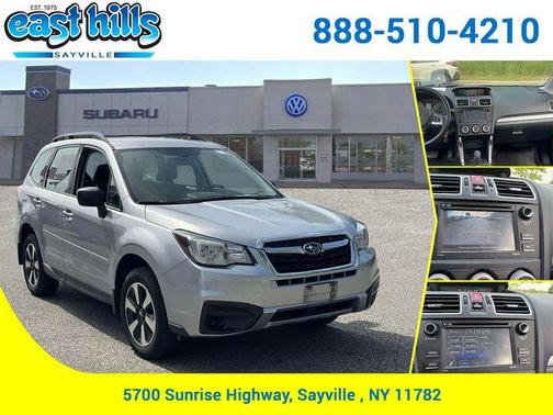 Ice Silver Metallic 2017 Subaru Forester 2.5i