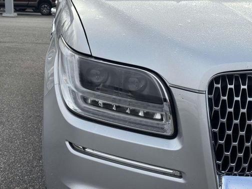 Ingot Silver 2019 Lincoln Navigator Reserve