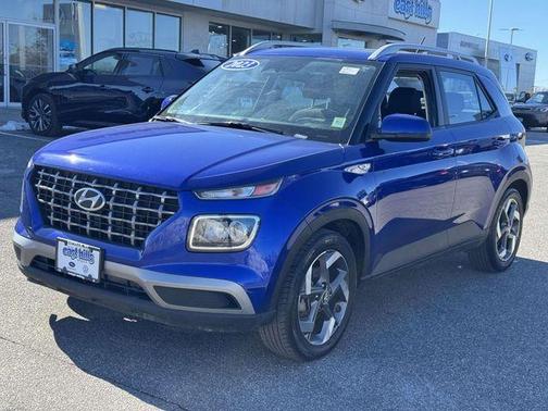 2023 Hyundai VENUE SEL