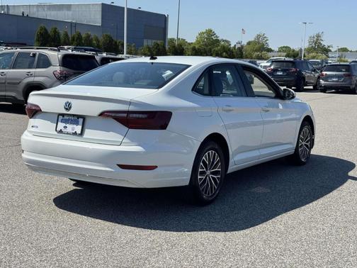 Pure White 2020 Volkswagen Jetta 1.4T SE